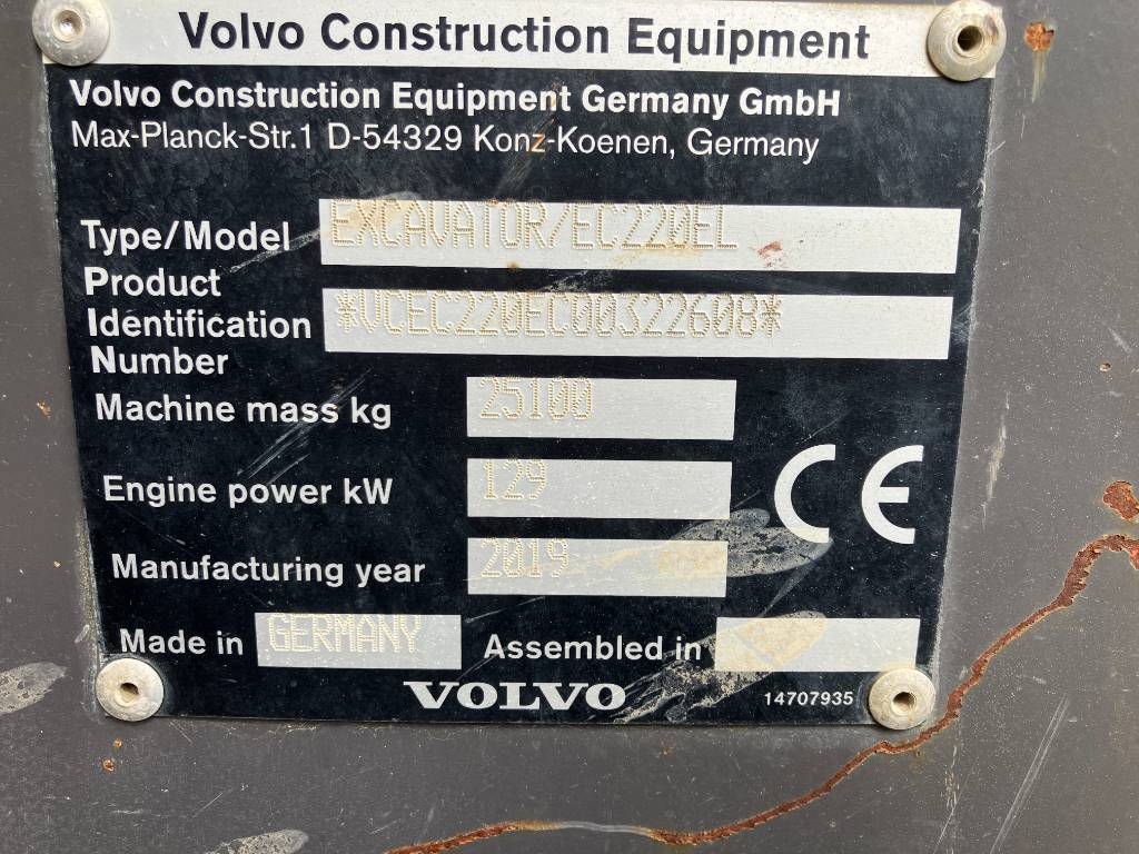 volvo-ec-220-e,5c69cc3b.jpg
