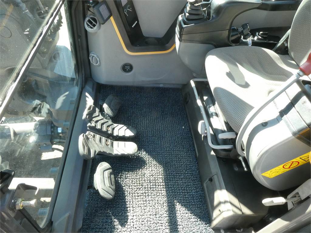 volvo-ecr88d,ecr88d-ud_210301-p1170611.jpg