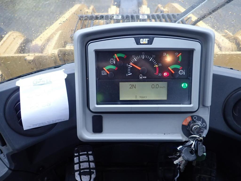 cat-972-m,d691b9ed-21.jpg