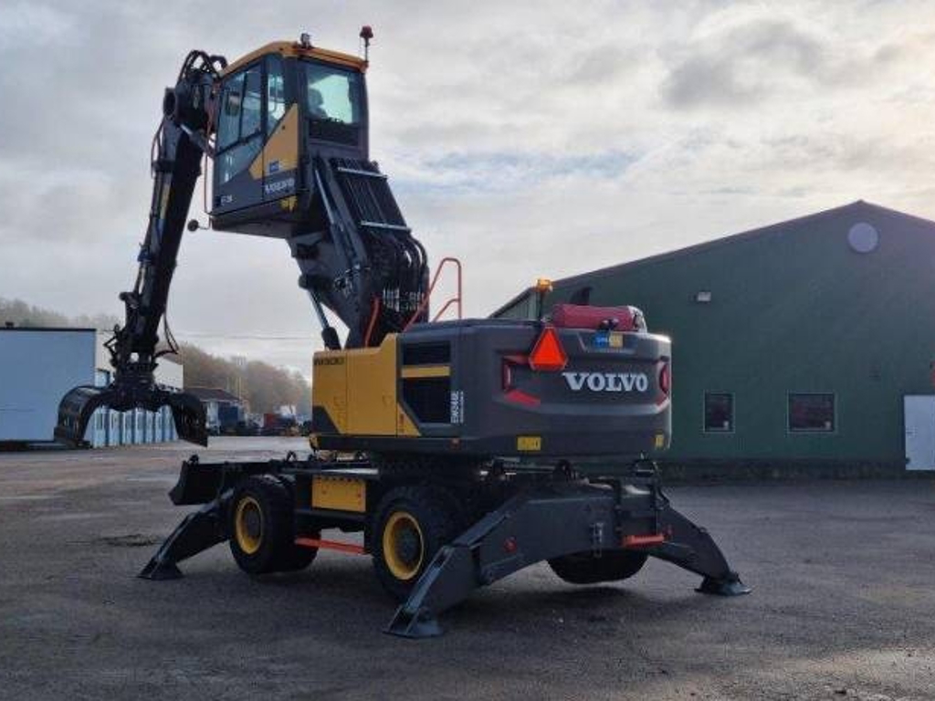 volvo-ew-240-e-mh,0aa6097a.jpg