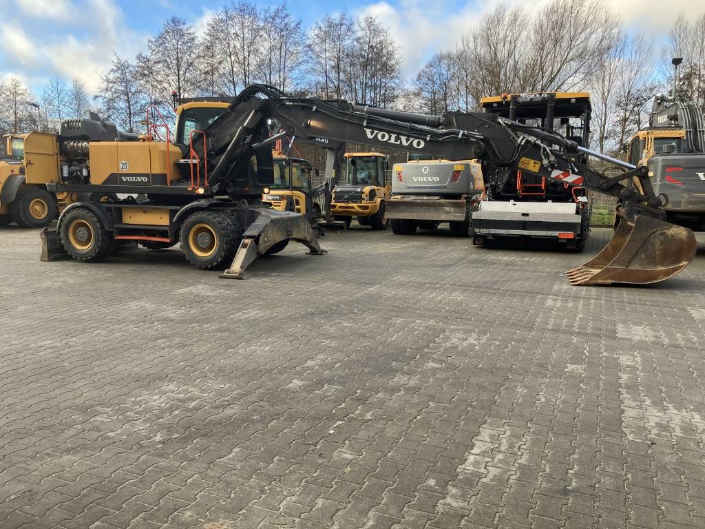 volvo-ew-220-e,b338fa13.jpg