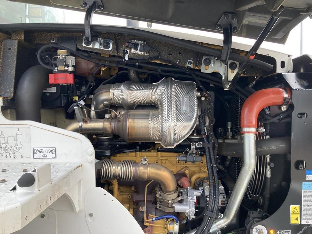 cat-914m,c71635dc-12.jpg