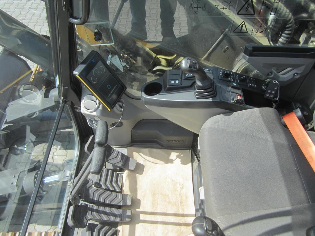 volvo-ecr235el,9cfba01e-6.jpg