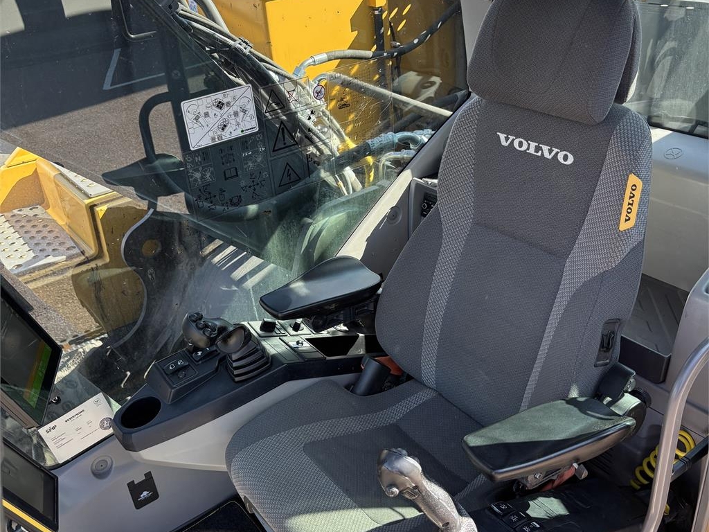 volvo-ec250el,ec250el_323271b-img_1880.jpg