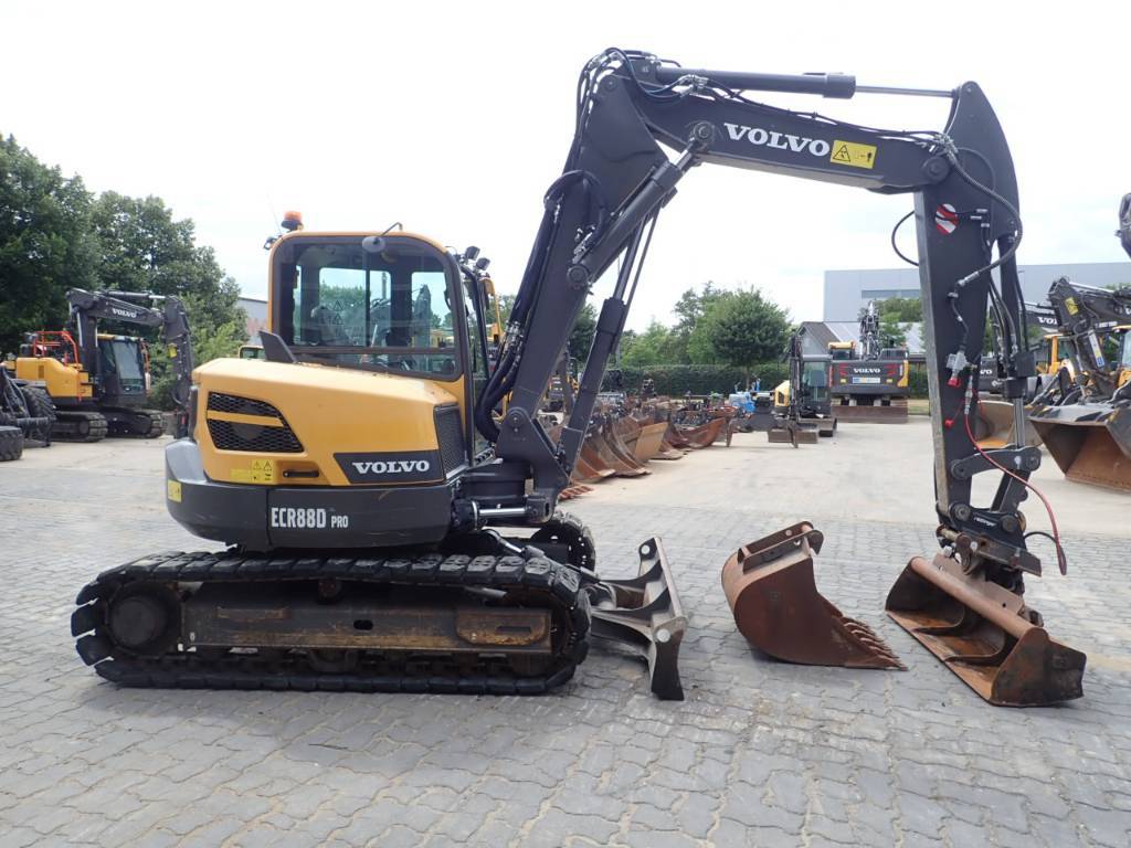 volvo-ecr-88-d,0e568cd0.jpg