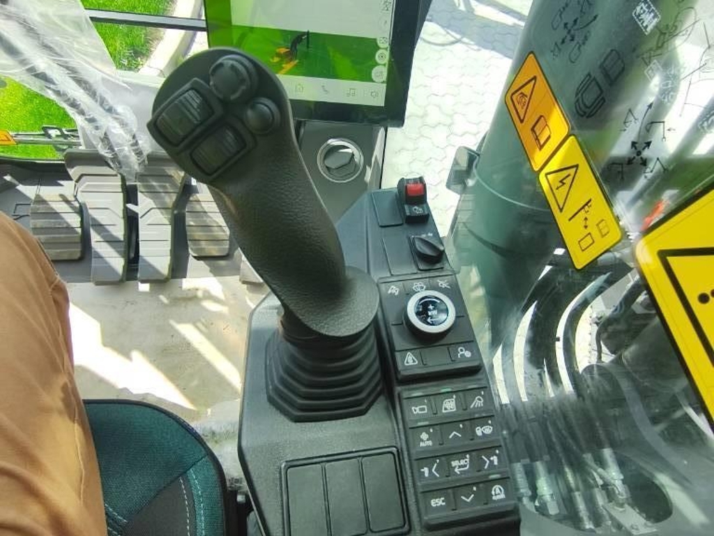 volvo-ec-230,0d0ba357.jpg