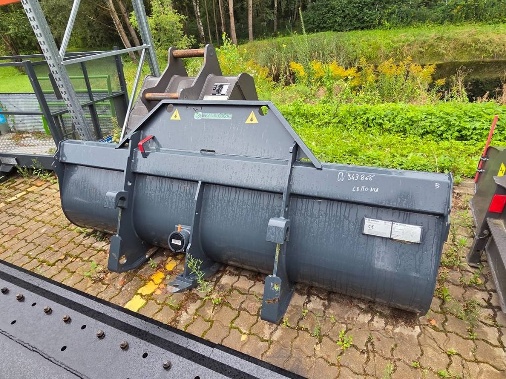 merlo-p40-17cs-top,c8b1402c.jpg