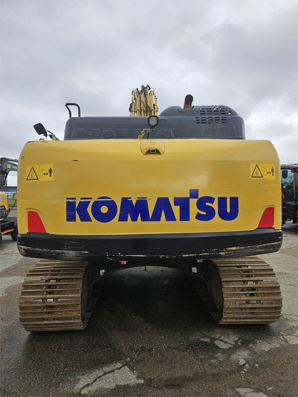 komatsu-pc,pc210lc-11_k70909-1000006819.jpg