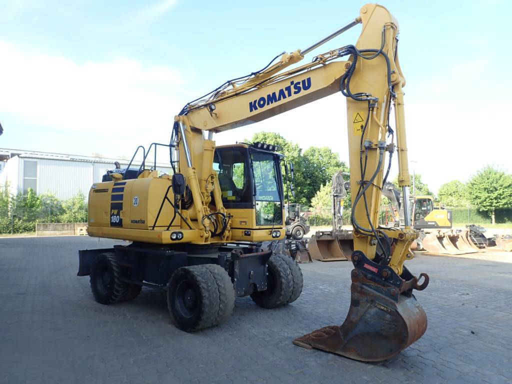 komatsu-pw-180-10,037b7728.jpg