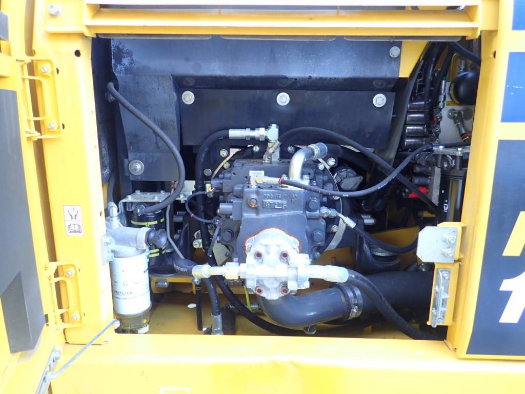 komatsu-pw-180-10,37bfc4c1.jpg