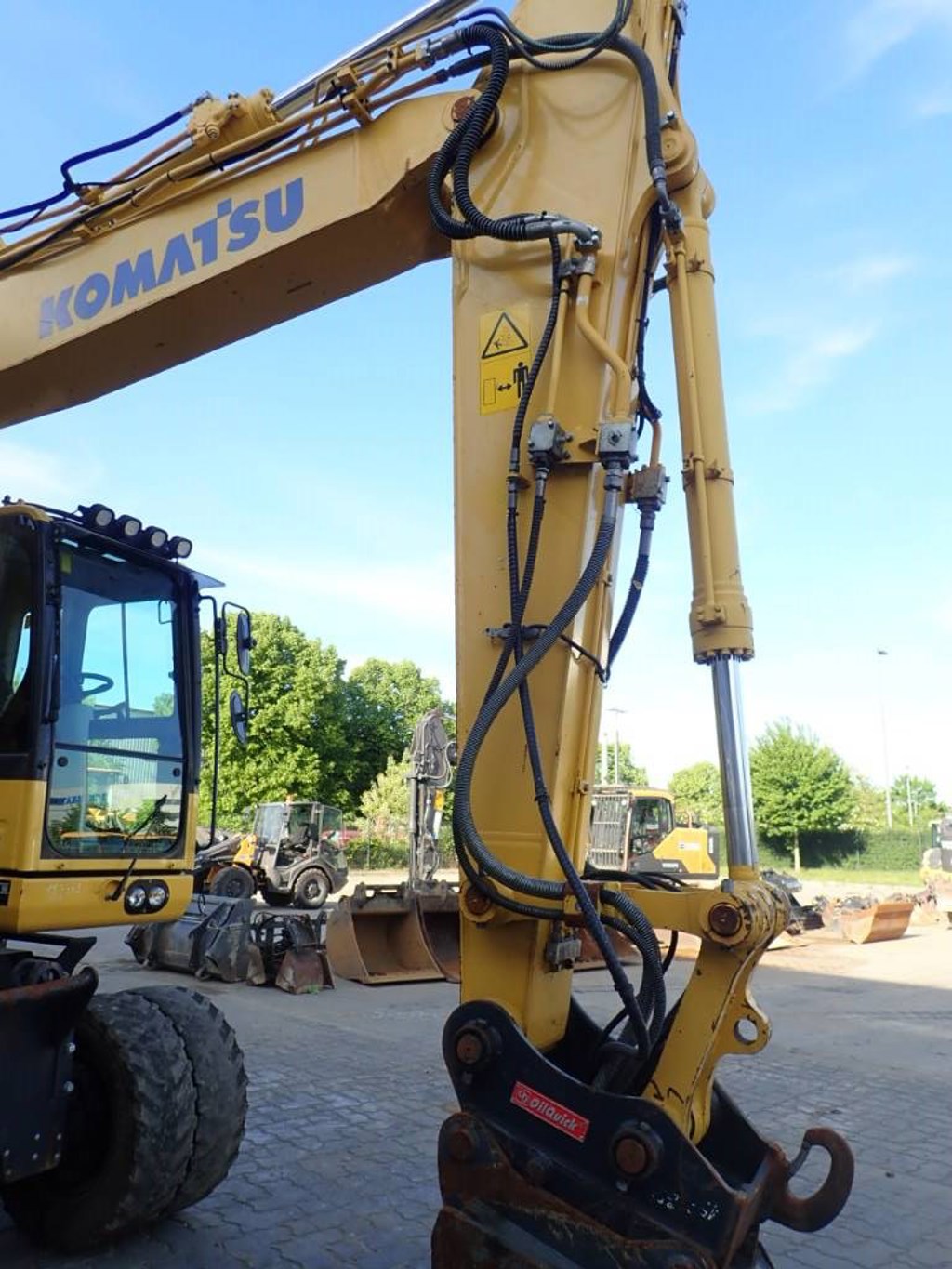 komatsu-pw-180-10,ea3fea63.jpg