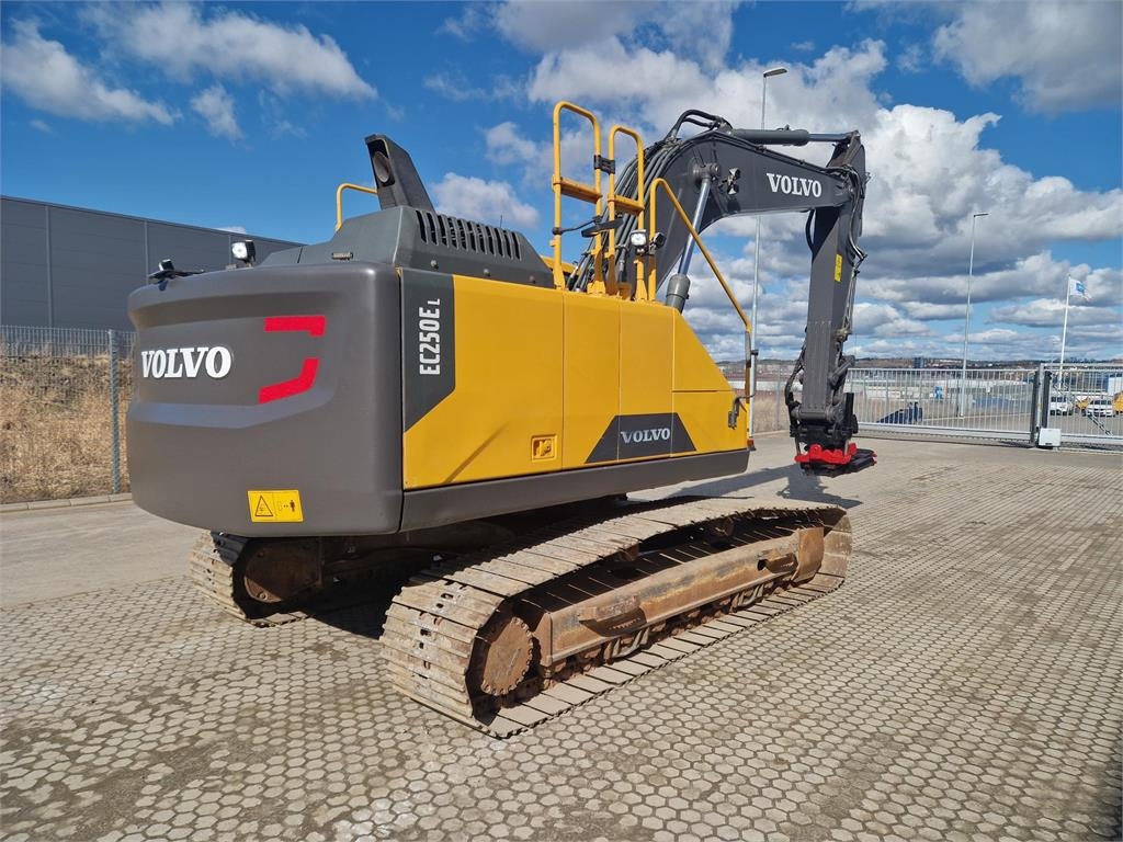 volvo-ec250el-82bc,ec250el_320200a-5.jpg