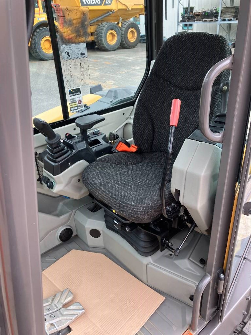 volvo-ecr-50-f,6f904997.jpg