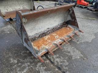 Volvo Klappschaufel 0,9m³ 1.900mm für Volvo L28