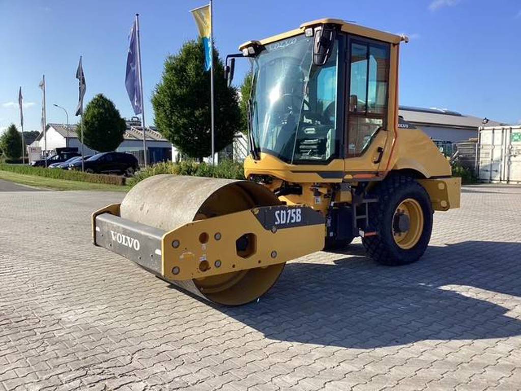 volvo-sd-75-b,7ba7bcf6.jpg