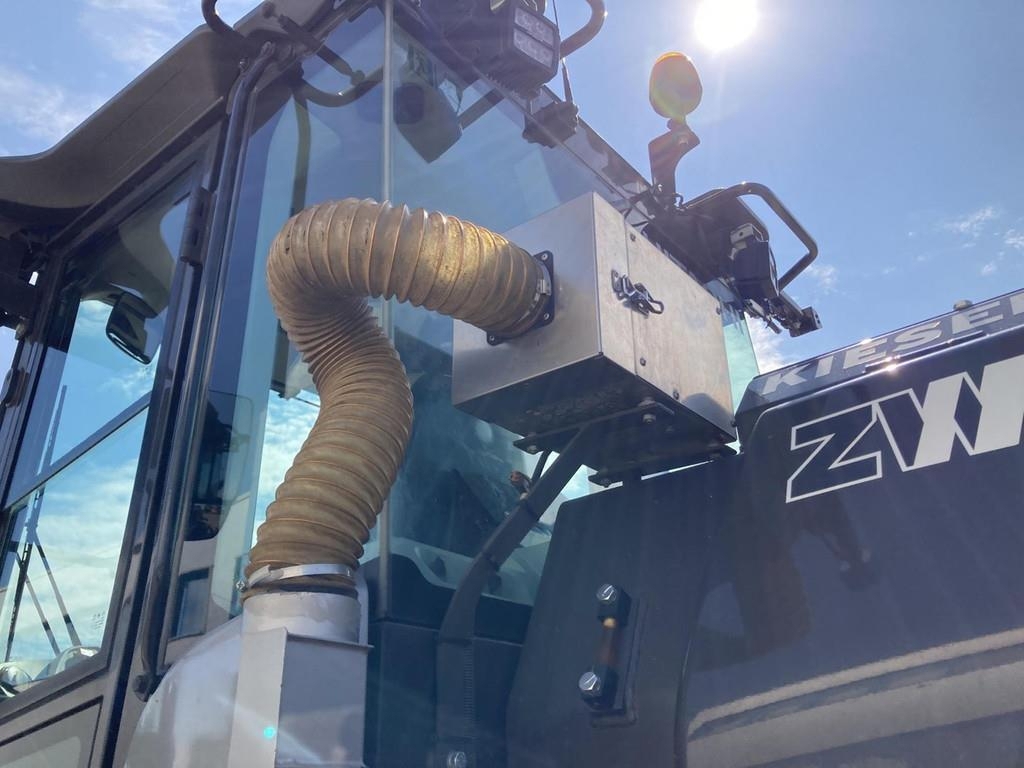 hitachi-zw-180-7,0715f58b-6.jpg